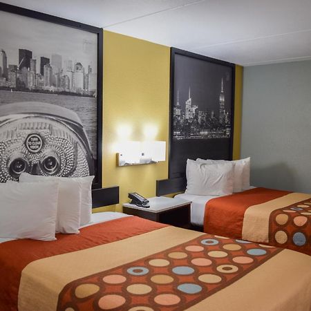 ซูเปอร์ 8 บาย วินด์แฮม ราลีห์ ดาวน์ทาวน์ เซาท์ Motel ราลลี ภายนอก รูปภาพ